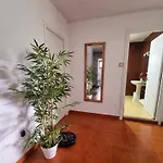 Hostel Surfcamp & *