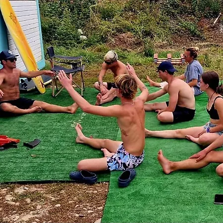 Surfcamp & *