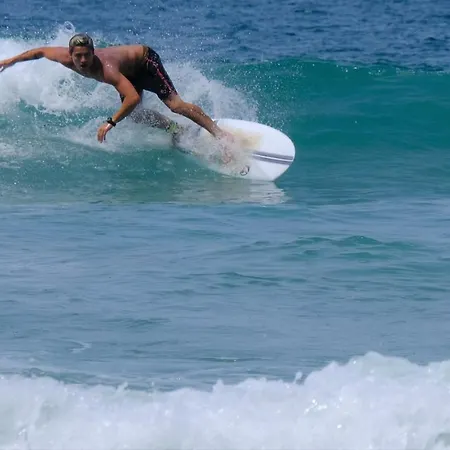 Hostel Surfcamp &