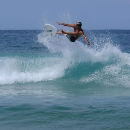 Surfcamp & Llanes