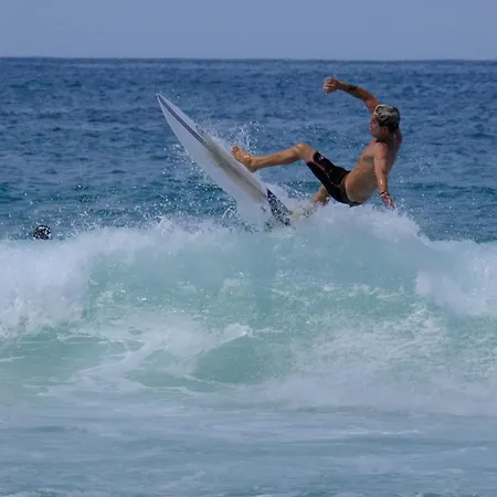 Surfcamp & Hostel *