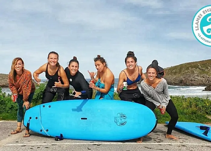 Surfcamp & Hostal Llanes