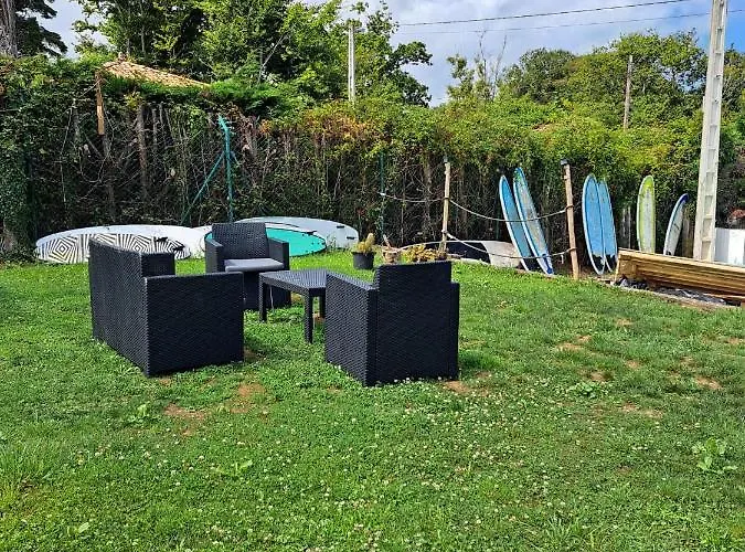 Surfcamp & Hostal Llanes