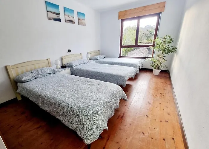 Surfcamp & Hostal Llanes