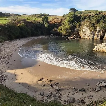 Hostel Surfcamp & Llanes